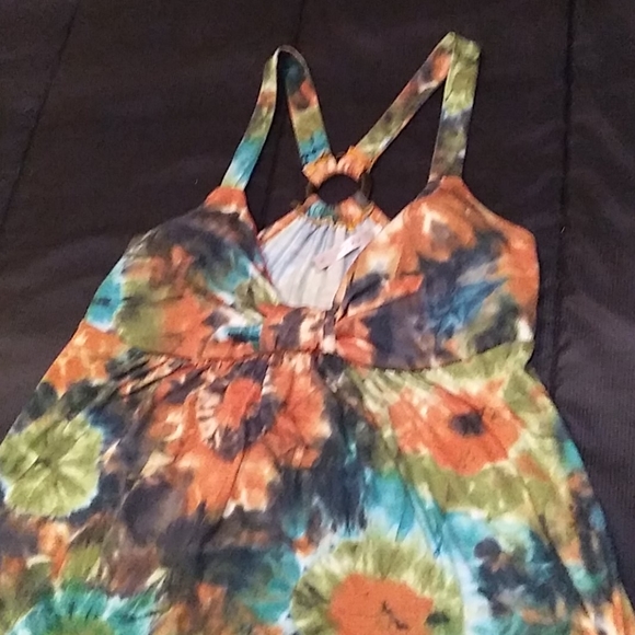 Women's/Junior's. Rue21 Tank - Picture 2 of 5